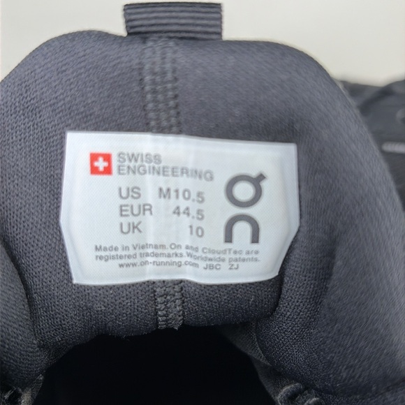 Cloud High Waterproof Triple Black size 10.5 - Picture 9 of 9